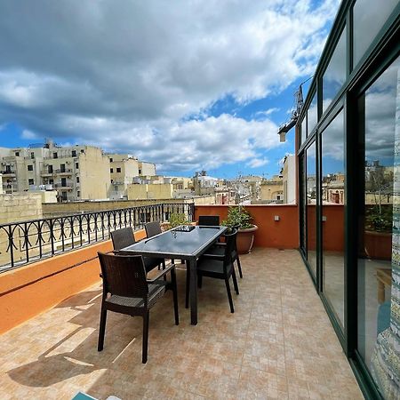 Fantastic 3 Bedroom Duplex Penthouse With Terrace Sliema Exterior photo