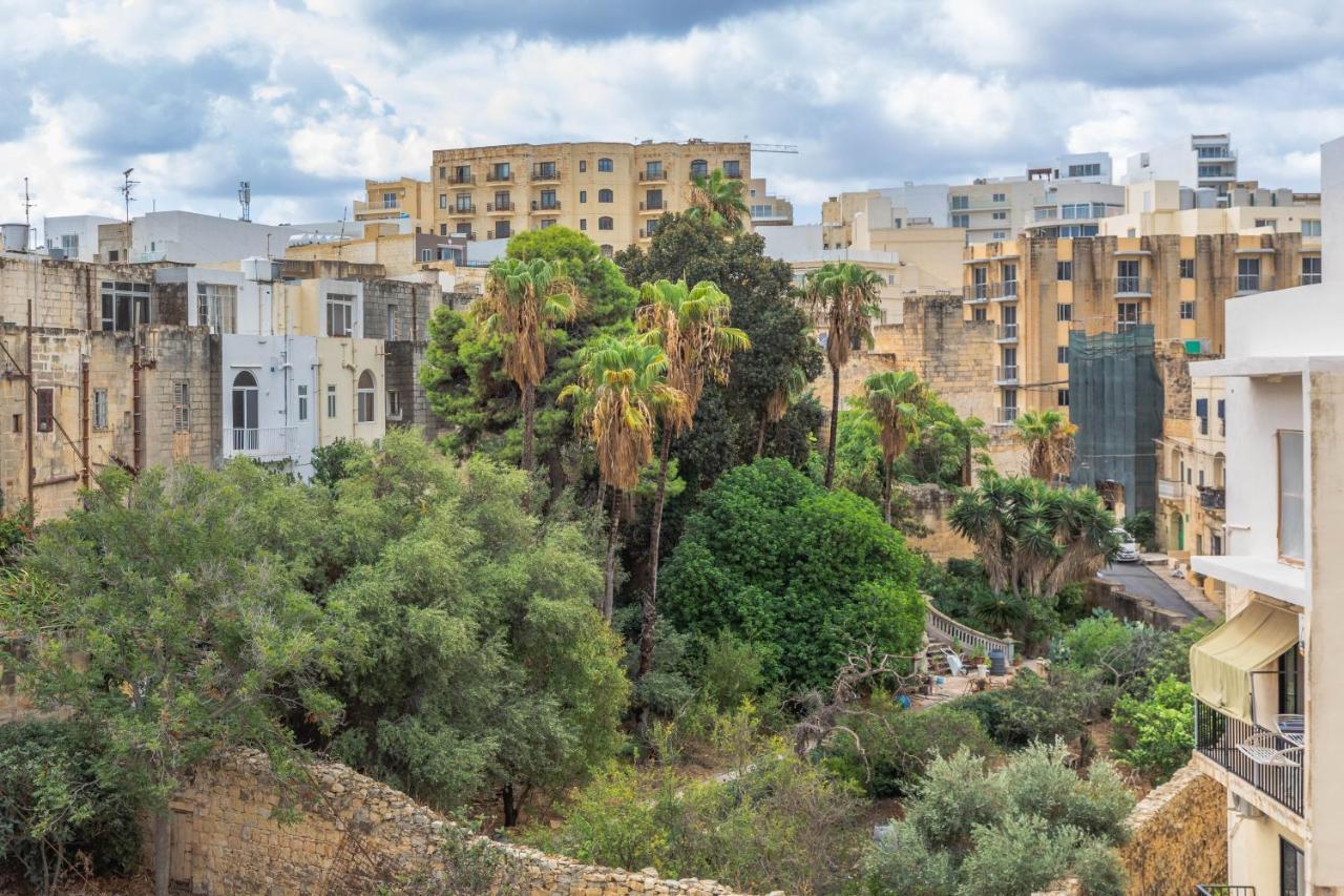 Fantastic 3 Bedroom Duplex Penthouse With Terrace Sliema Exterior photo